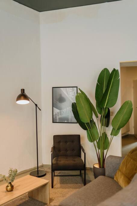 New 130M², Lounge Room, Im Herzen Berlins Exteriör bild